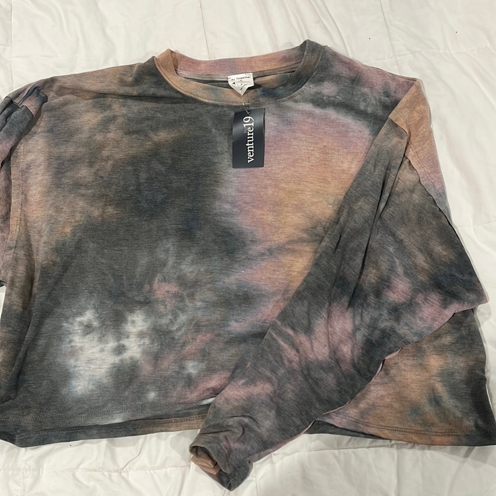 Tie dye long sleeve crop top, size S, excellent condition, new with tags